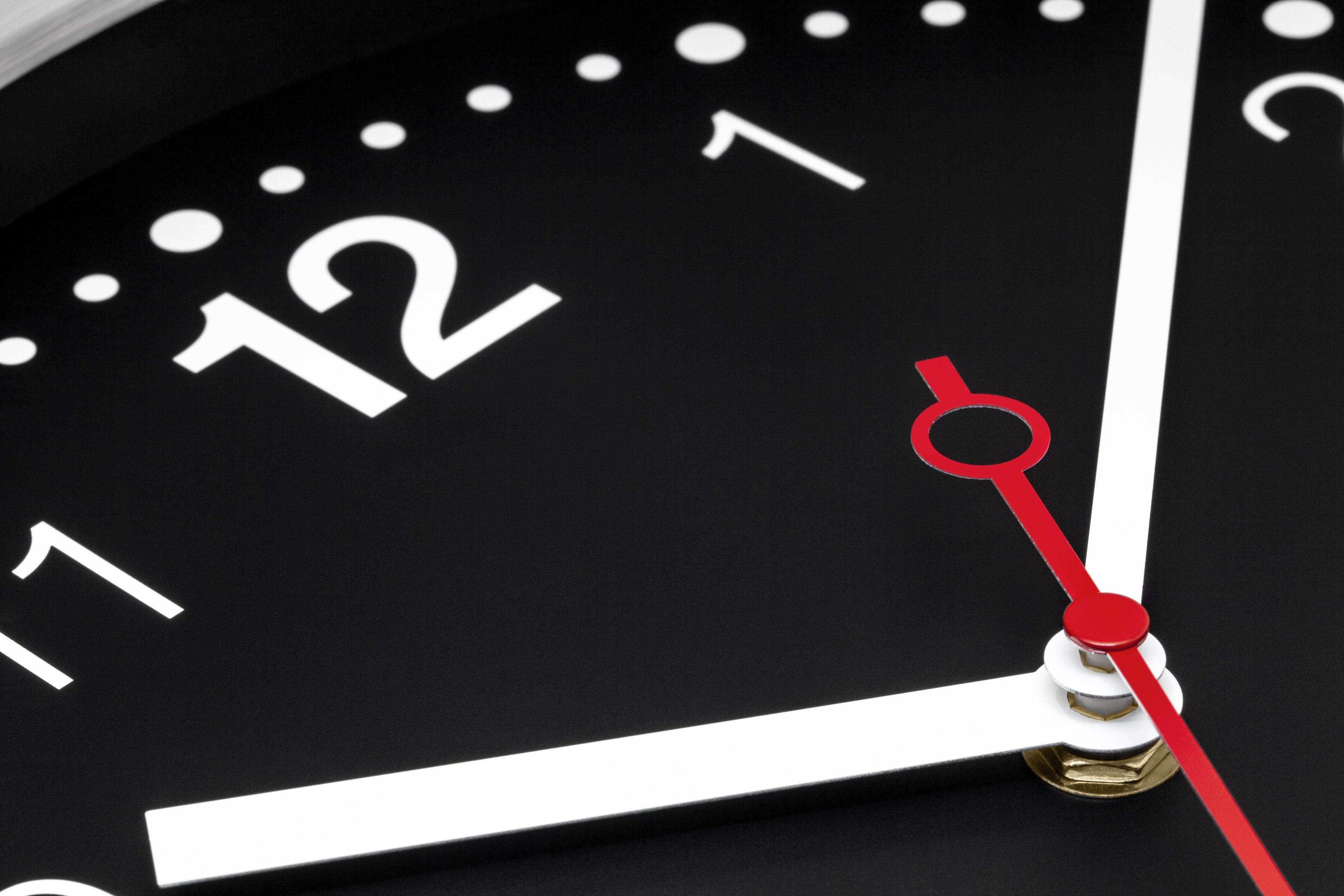 Wall clock 32.3x28x10cm-Silent-White & Black-Aluminium-NeXtime 'Double'